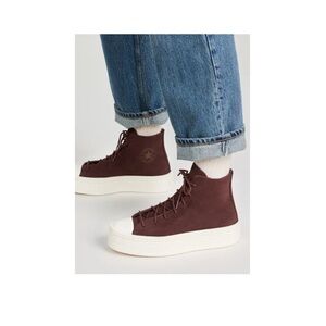 LIKE NEW Converse platform leather high top sneakers